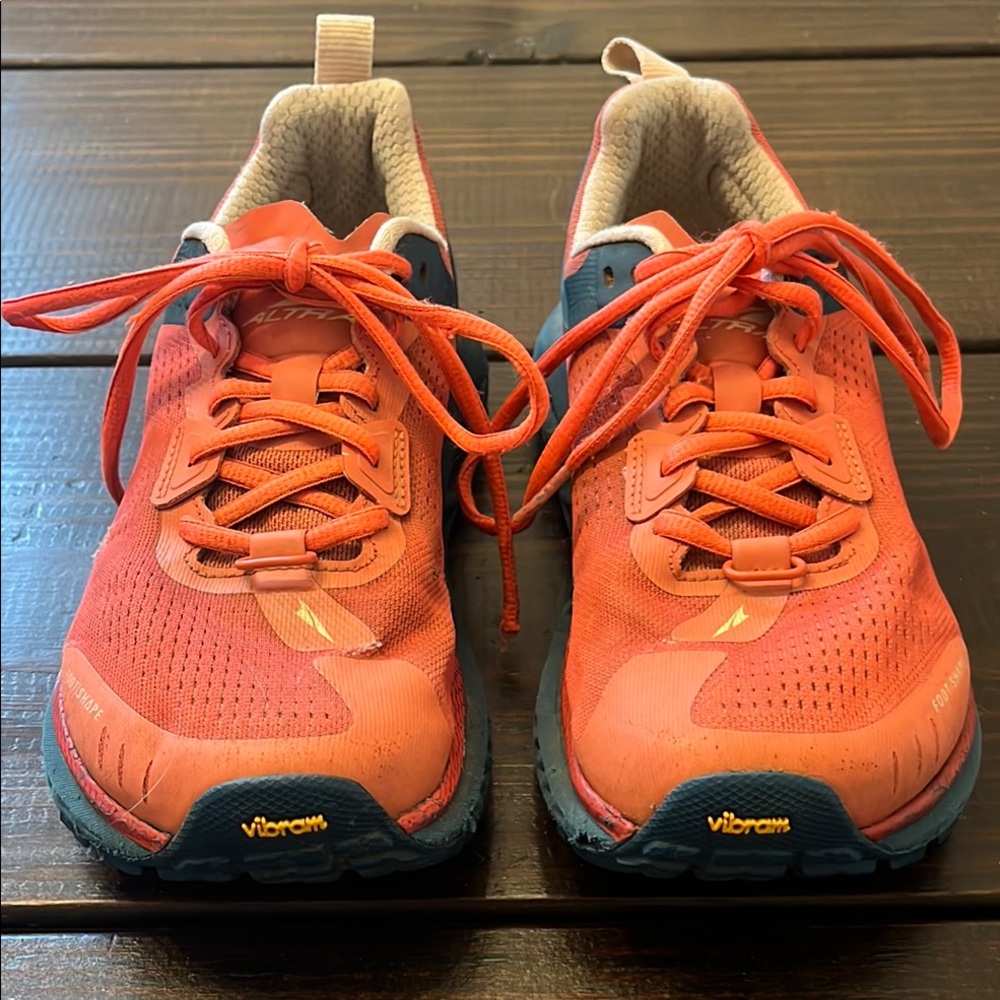 Altra Olympus 4 Vibrant Trail Running Shoes